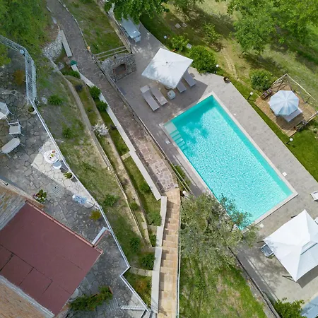 Casale Belvedere - Salt Pool And Garden بيت ضيافة 3*